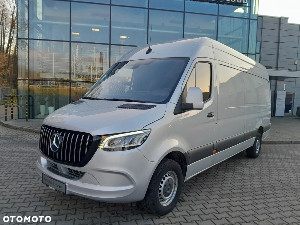 Mercedes-Benz Sprinter - 2