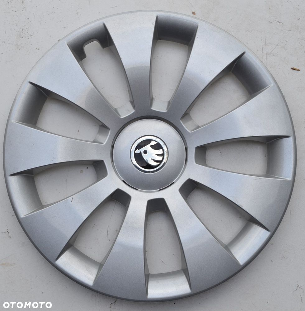 ORYGINALNE KOŁPAKI OEM SKODA 16 CALI x1szt. K-704 - 1
