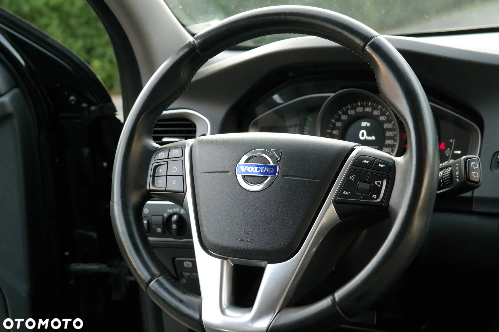 Volvo V60 D4 Drive-E R-Design Momentum - 31