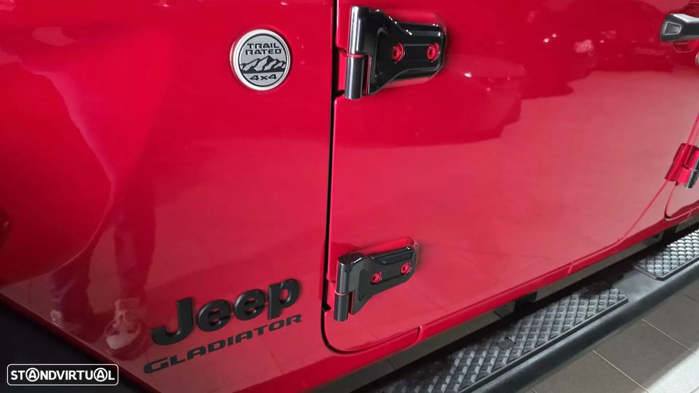 Jeep Gladiator 3.0 CRD Sport AT8 - 26