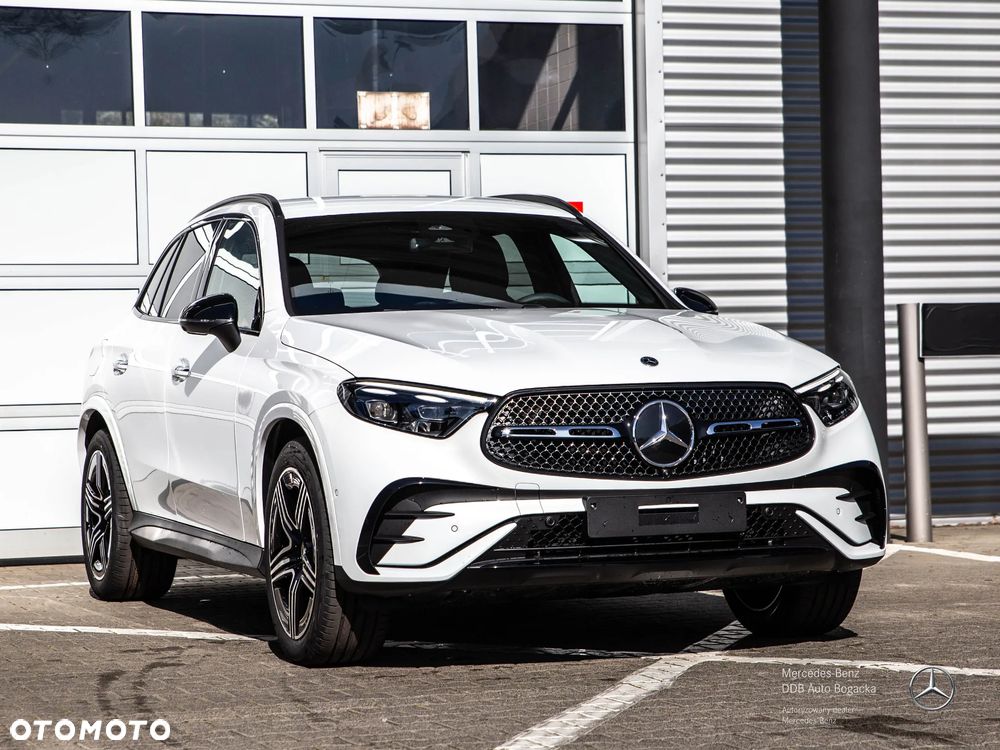 Mercedes-Benz GLC 200 mHEV 4-Matic AMG Line - 3
