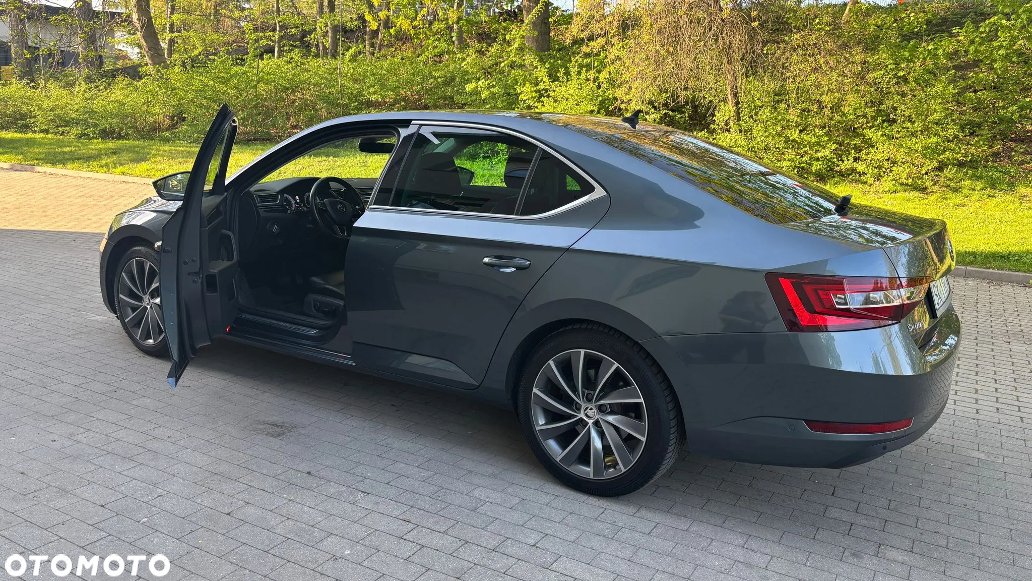 Skoda Superb 2.0 TDI 4x4 L&K DSG - 22