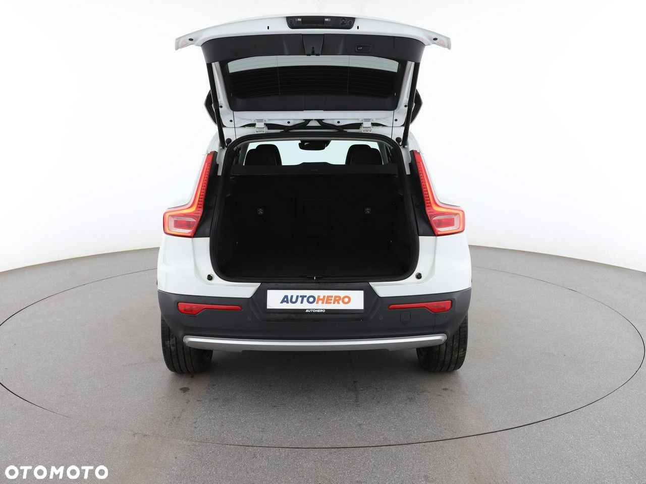 Volvo XC 40 D3 AWD Momentum - 19