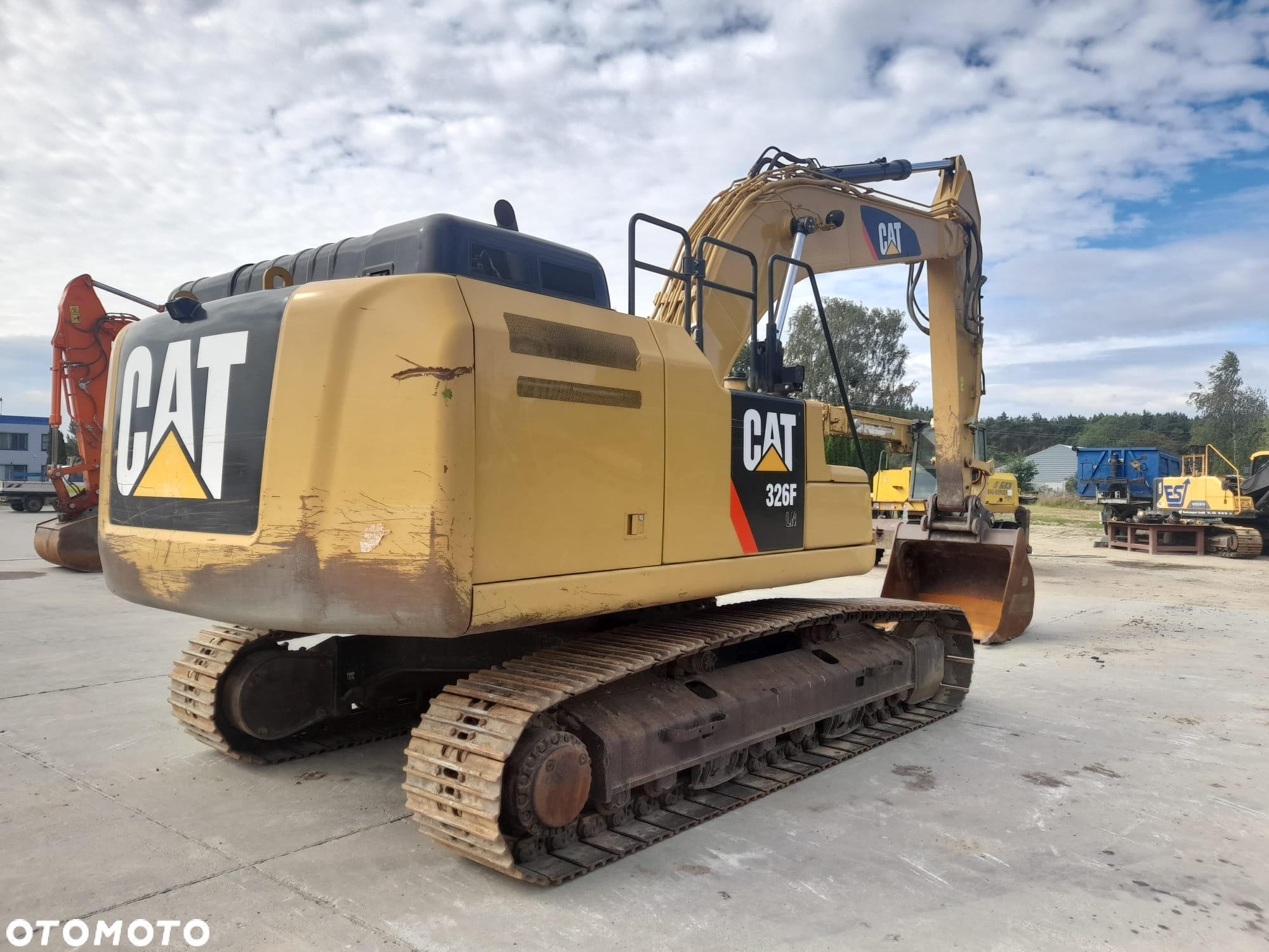 Caterpillar 326F - 3