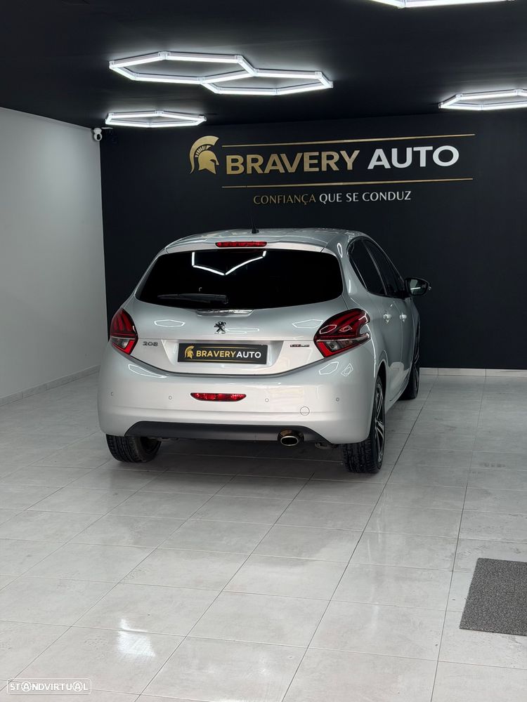 Peugeot 208 1.2 PureTech GT Line EAT6 - 8