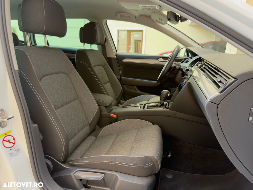Volkswagen Passat 2.0 TDI SCR DSG Business - 35