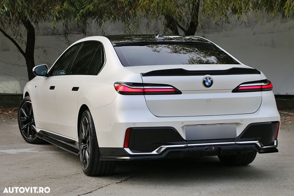 BMW Seria 7 - 37