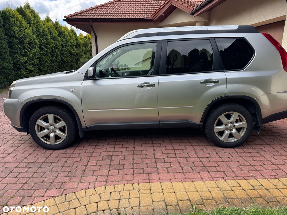 Nissan X-Trail 2.0 dCi LE - 4