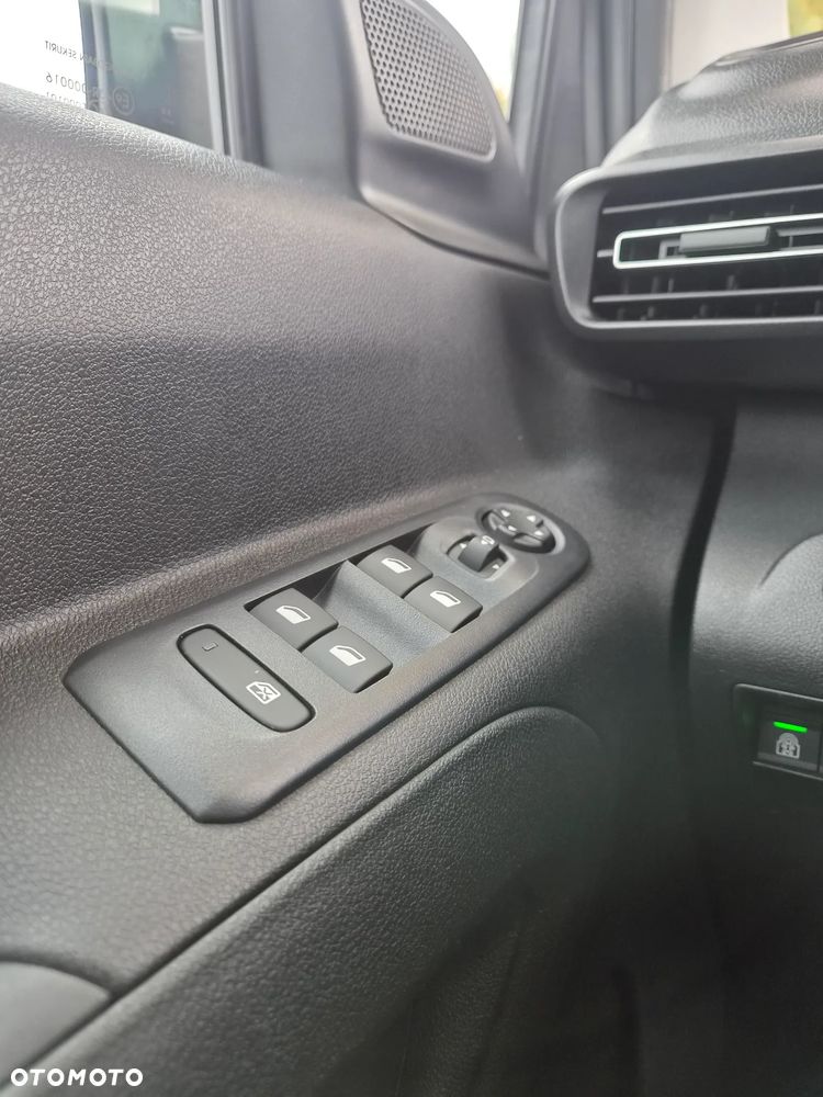 Citroën Berlingo - 19