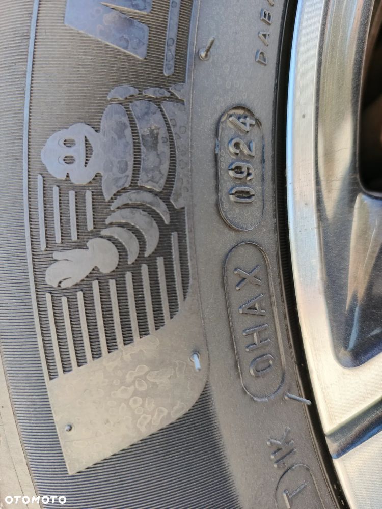 Peugeot 208 1.2 PureTech Allure S&S - 35