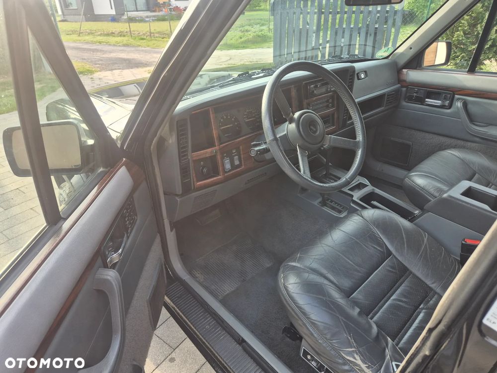 Jeep Cherokee - 9