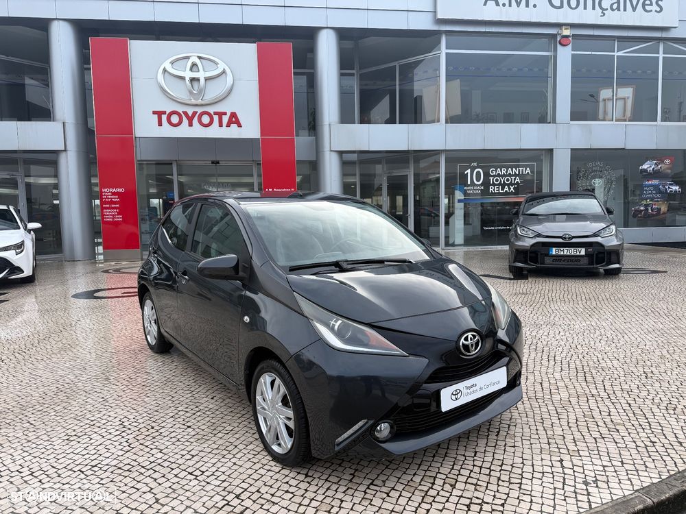 Toyota Aygo 1.0 X-Play Plus+X-Touch +TSS MM - 1