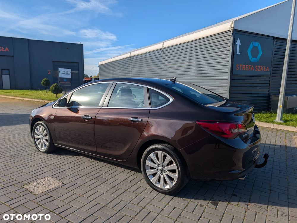 Opel Astra 1.4 Turbo - 17