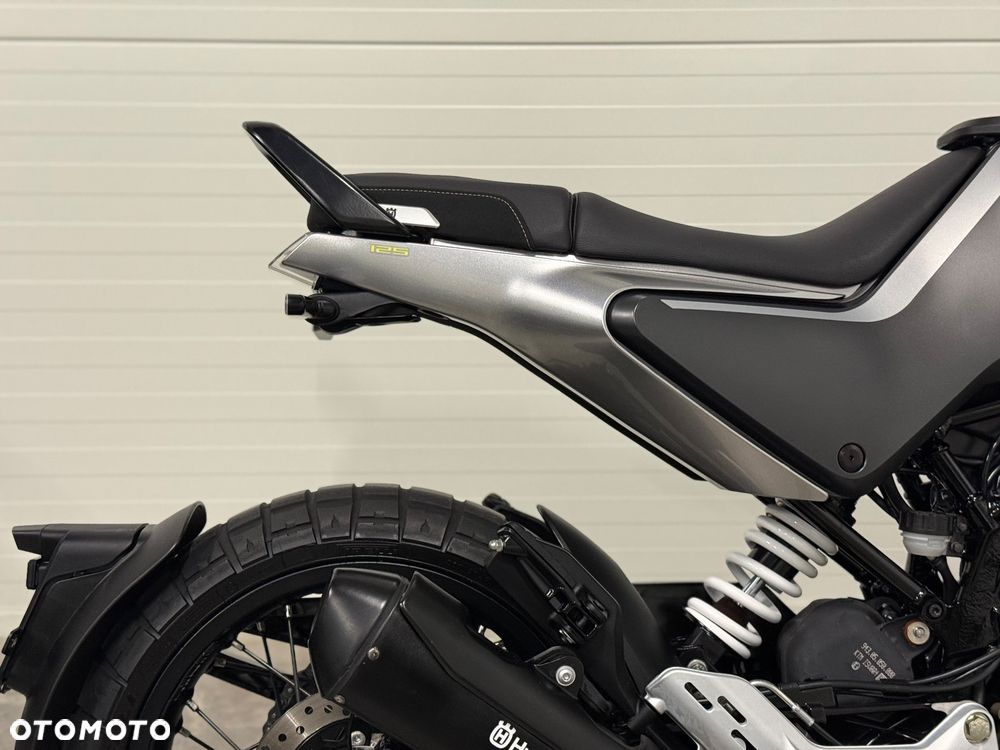 Husqvarna Svartpilen - 18