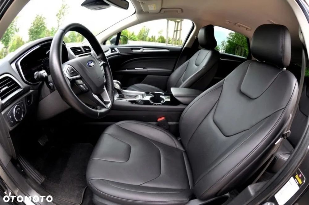Ford Mondeo 2.0 TDCi Titanium PowerShift - 17