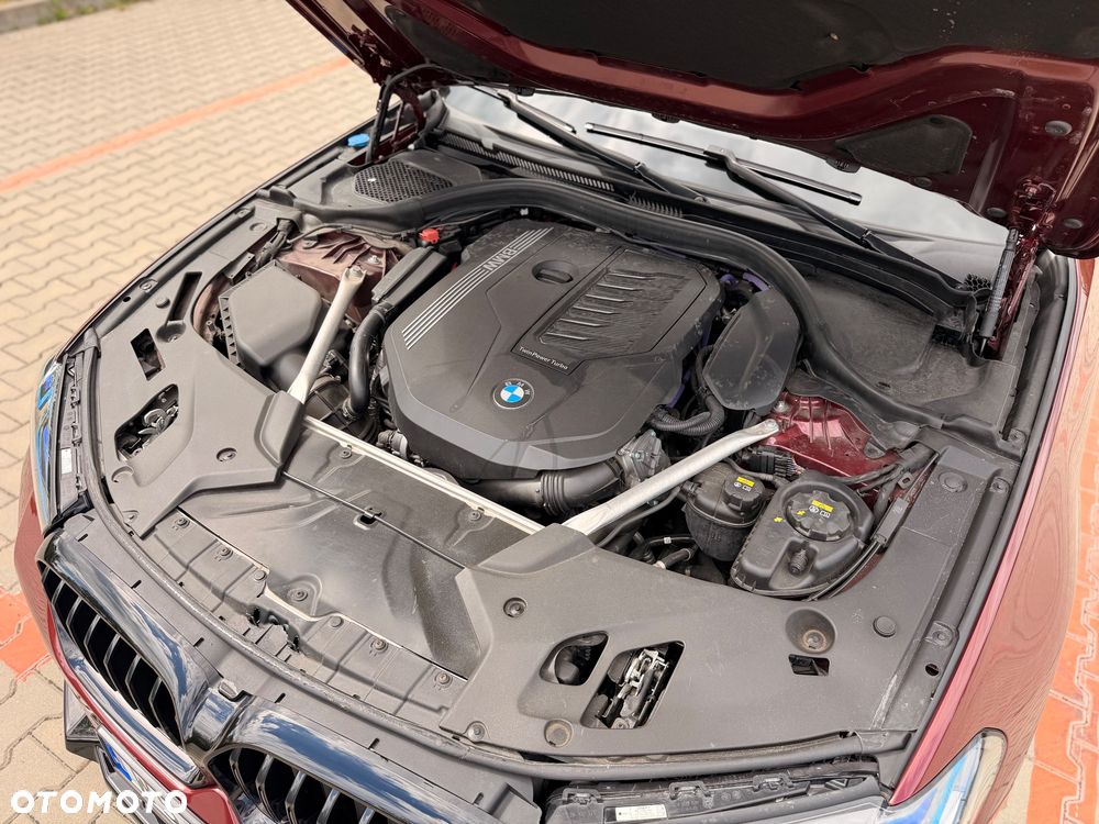BMW Seria 5 540i xDrive mHEV sport - 28