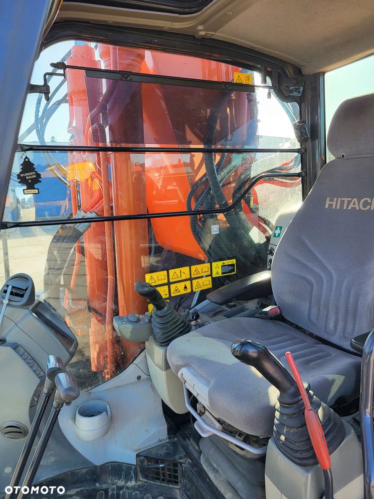 Hitachi ZX 225 LC5B spr z Niemiec krótki tył waga 26 ton - 10