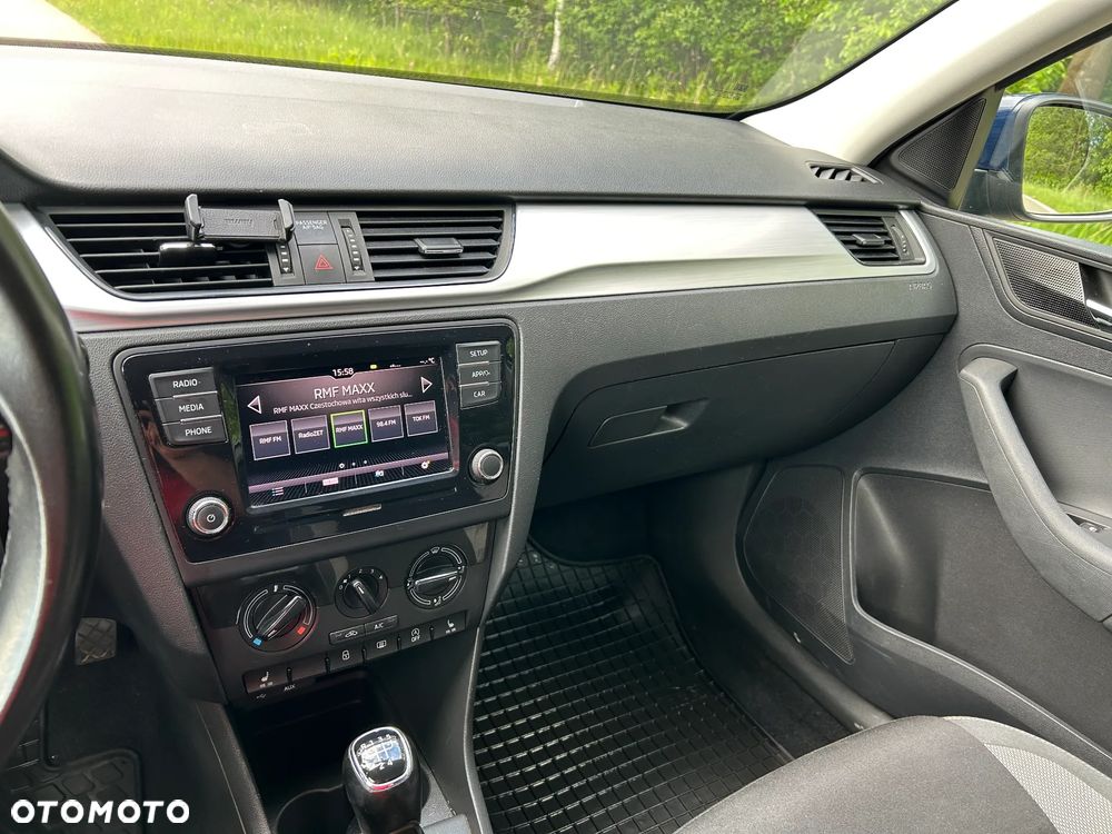 Skoda RAPID 1.6 TDI DPF Ambition - 11