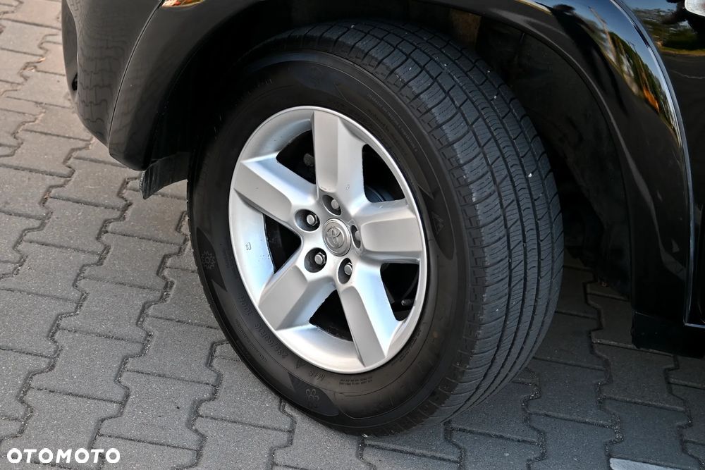 Toyota RAV4 2.0 VVT-i Sol - 25