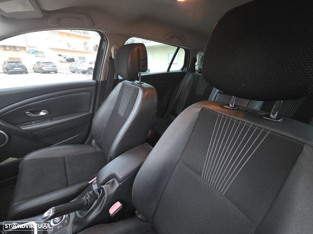 Renault Mégane Sport Tourer 1.5 dCi Dynamique S - 14