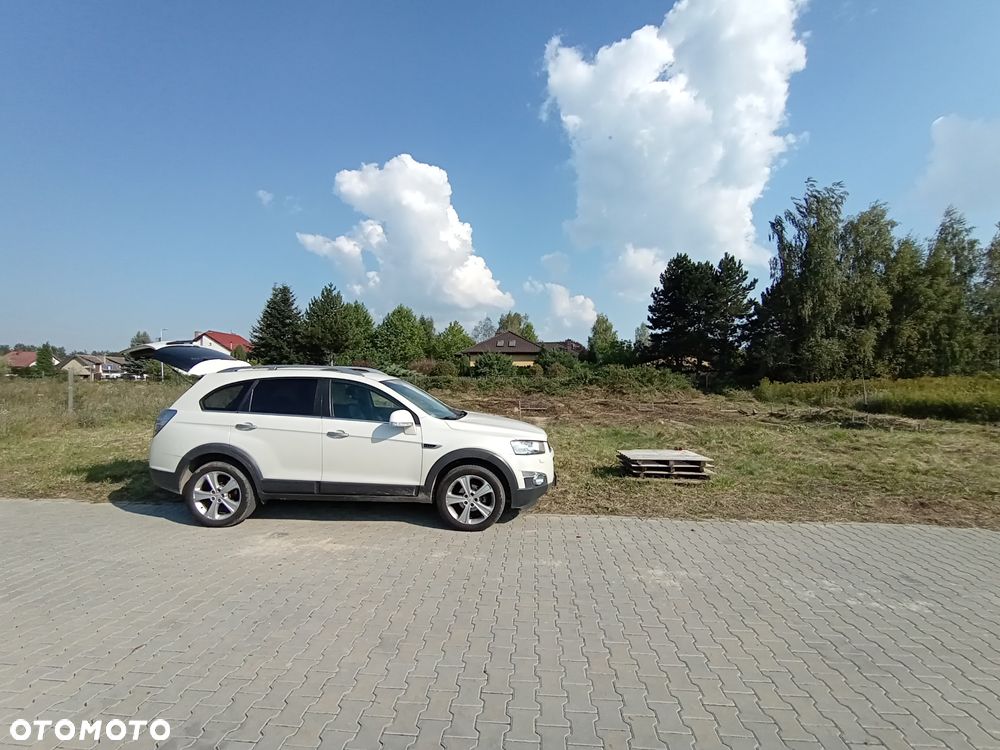 Chevrolet Captiva 2.2 D LT+ - 3