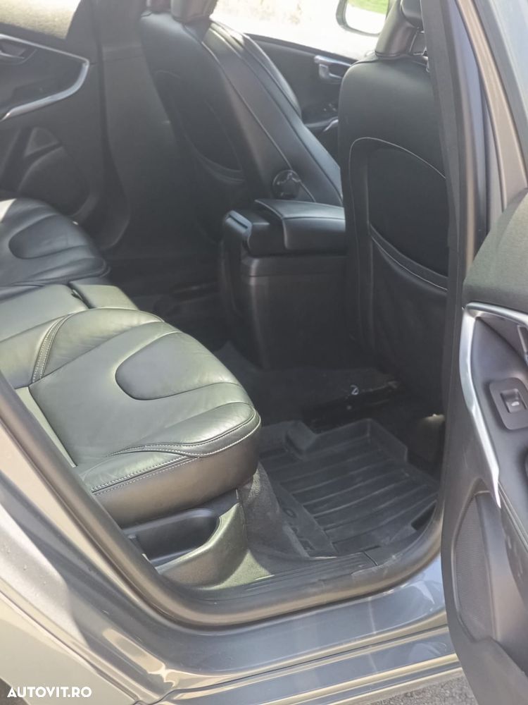 Volvo V40 D2 RDesign - 10