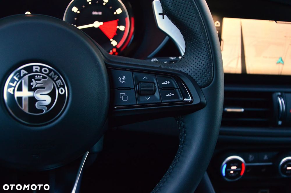 Alfa Romeo Giulia 2.0 Turbo Veloce TI Q4 - 26