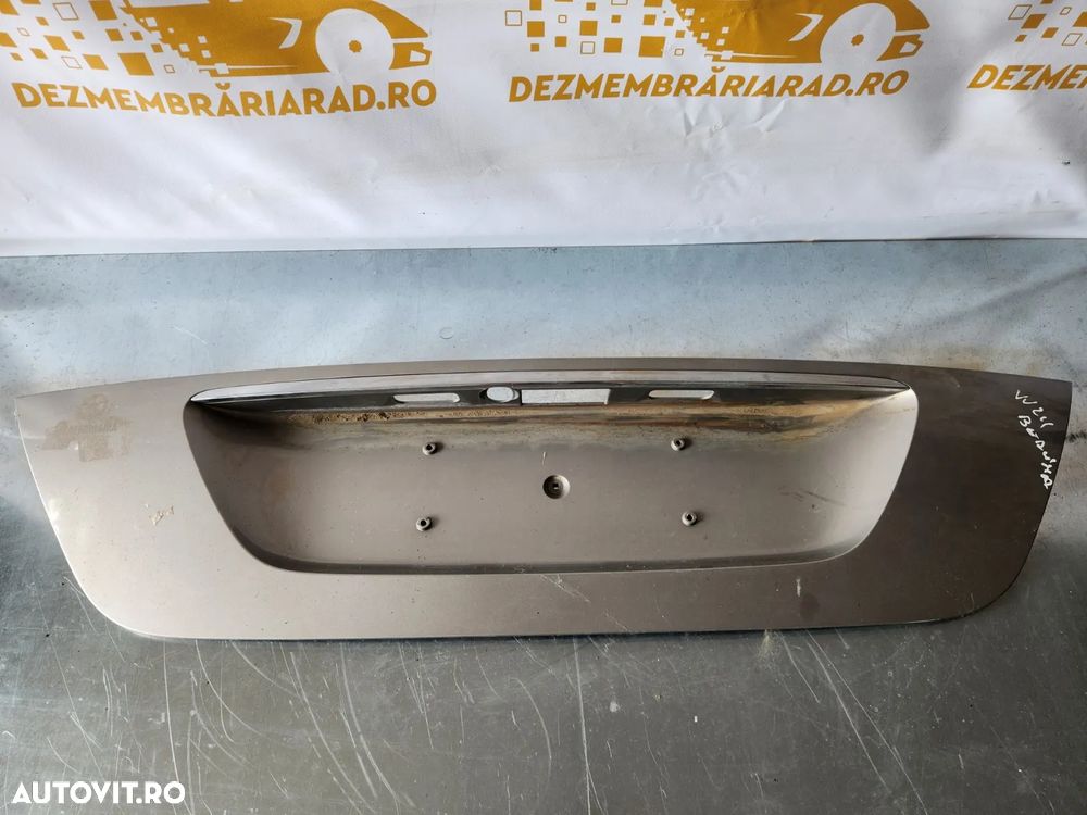 Ornament Bandou Capota Spate Portbagaj Mercedes E Class W211 Berlina/Limuzina - 5