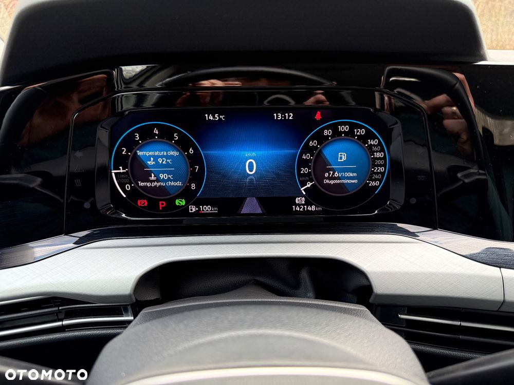 Volkswagen Golf - 26