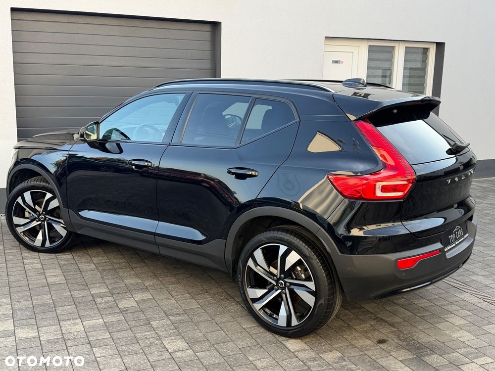 Volvo XC 40 B3 B DKG Ultra Black Edition - 38