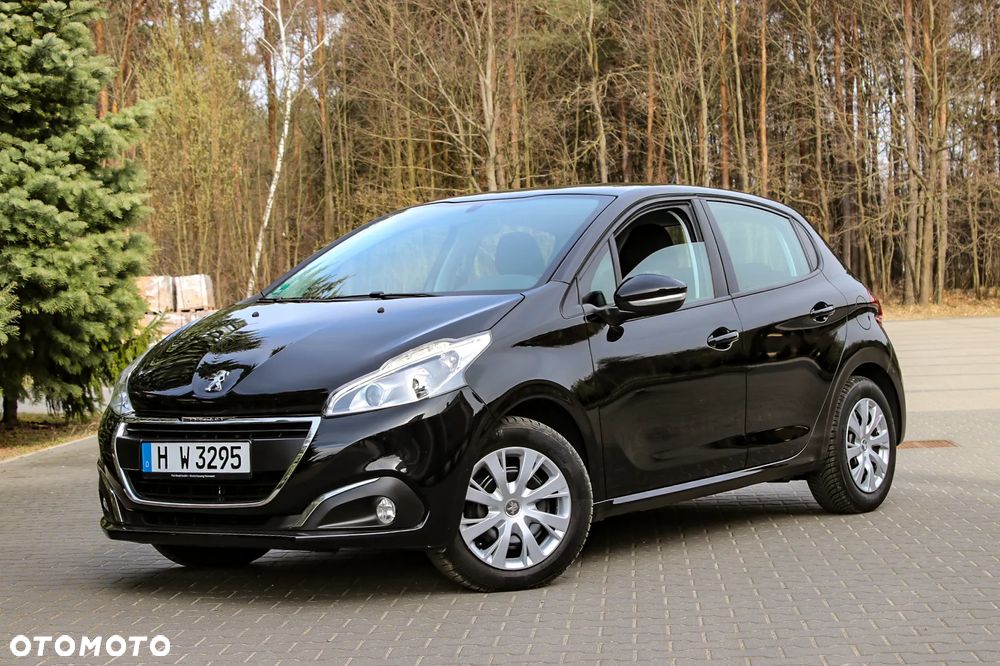 Peugeot 208 - 10