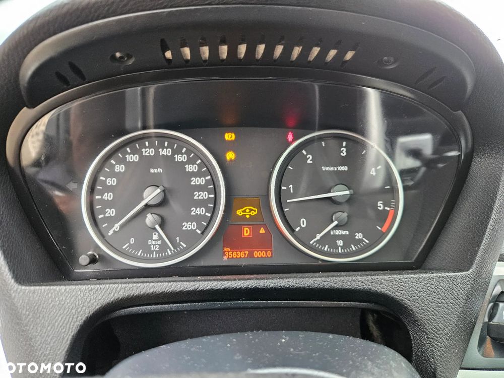 BMW X5 xDrive35d - 14