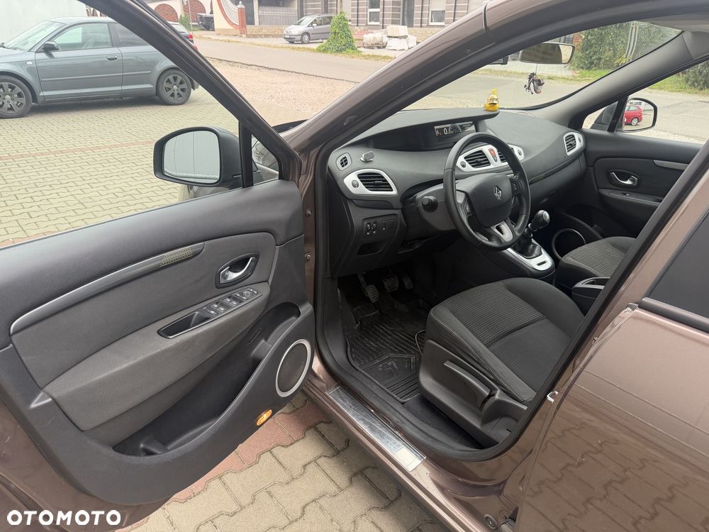 Renault Grand Scenic - 5