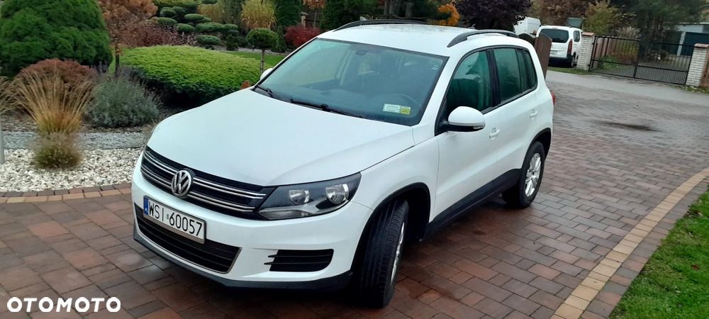 Volkswagen Tiguan - 1
