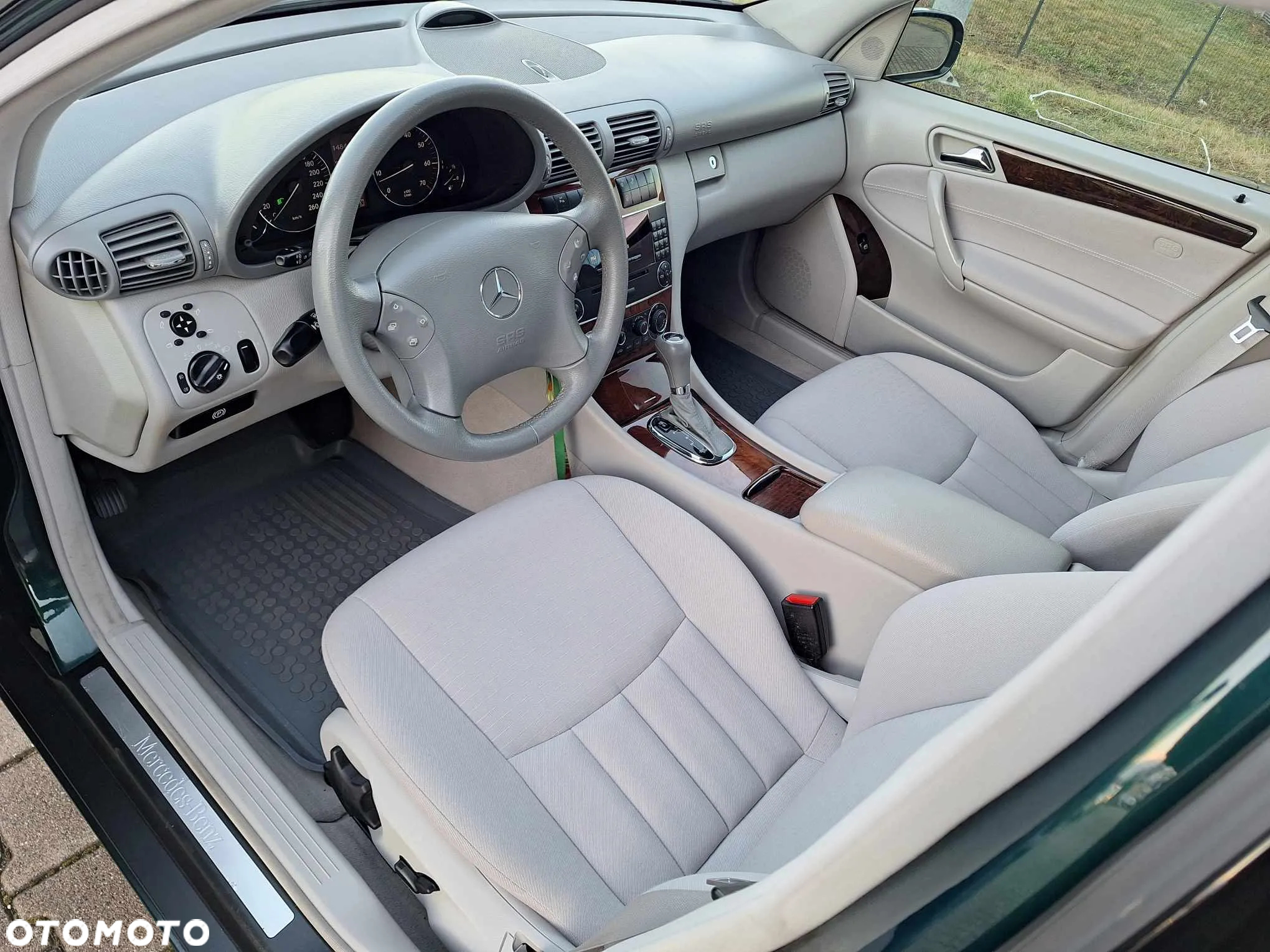Mercedes-Benz Klasa C - 22
