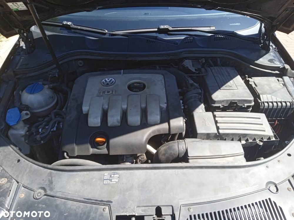 Volkswagen Passat 2.0 TDI Sportline - 7