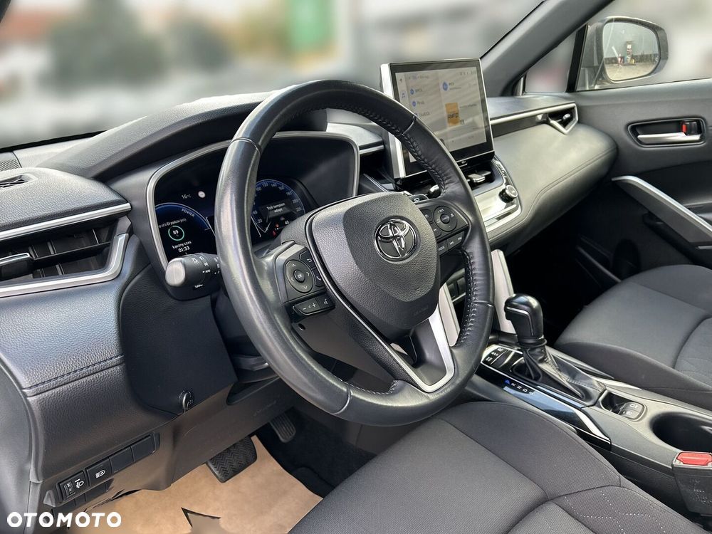 Toyota Corolla Cross - 15