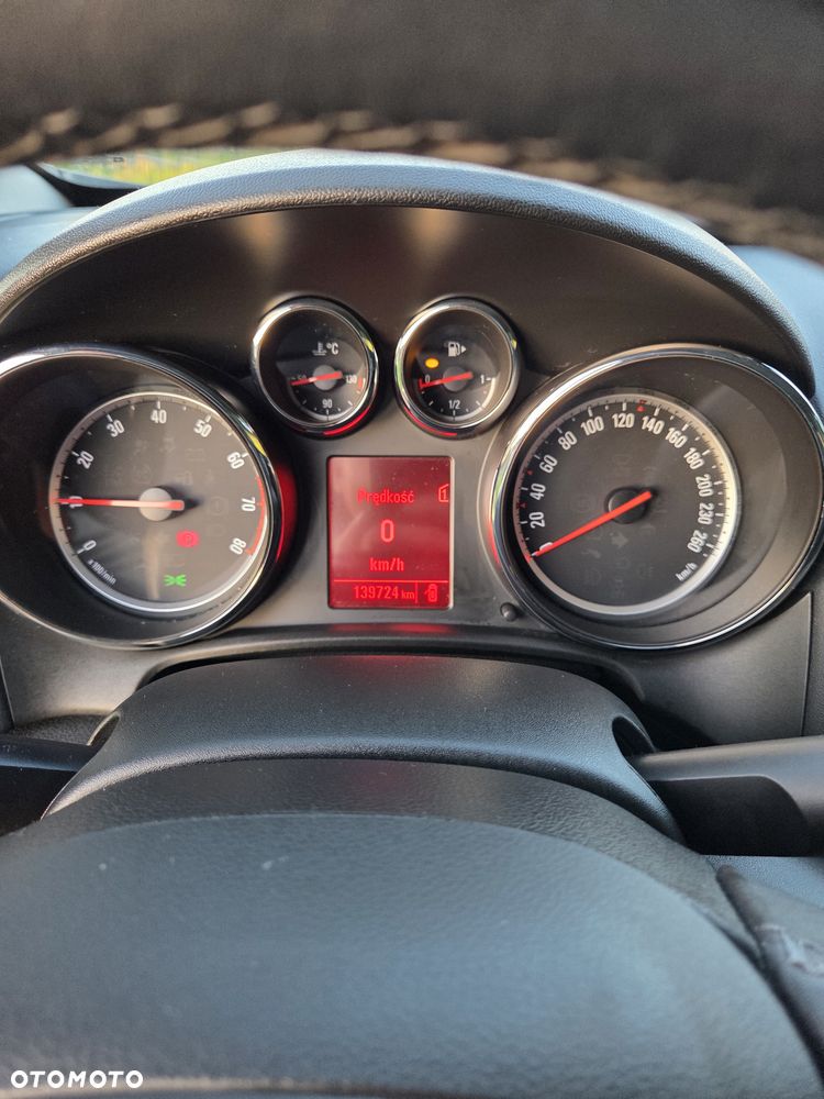 Opel Astra - 9
