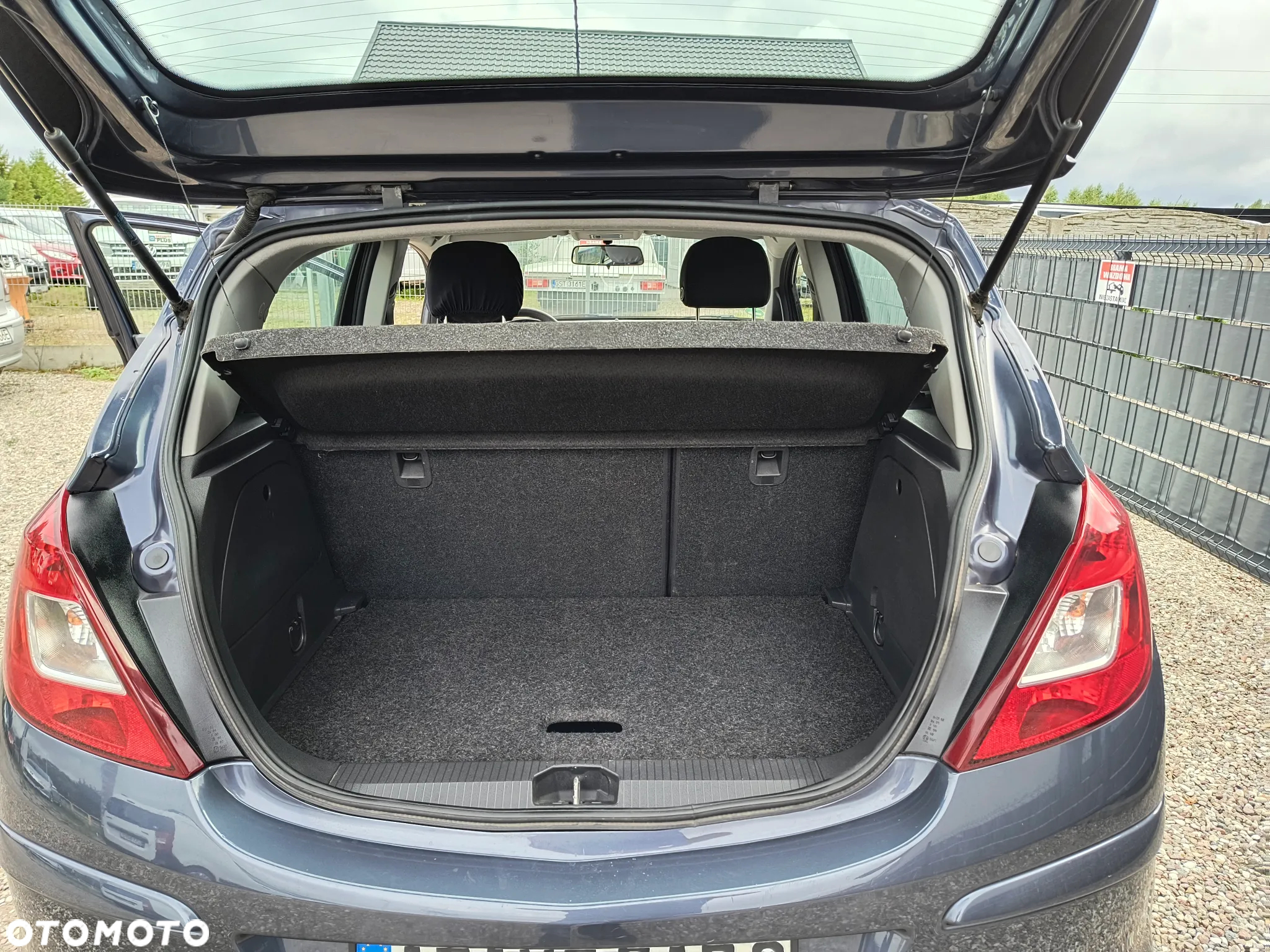 Opel Corsa 1.2 16V - 16