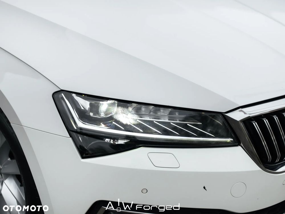 Skoda Superb 2.0 TDI SCR 4x4 Style DSG - 14