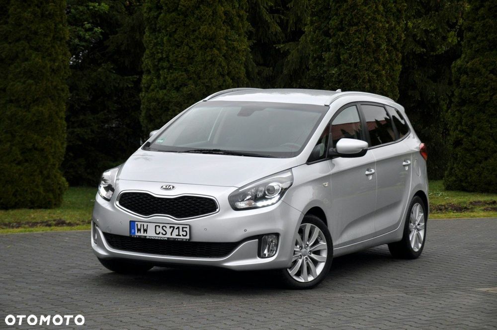 Kia Carens - 9