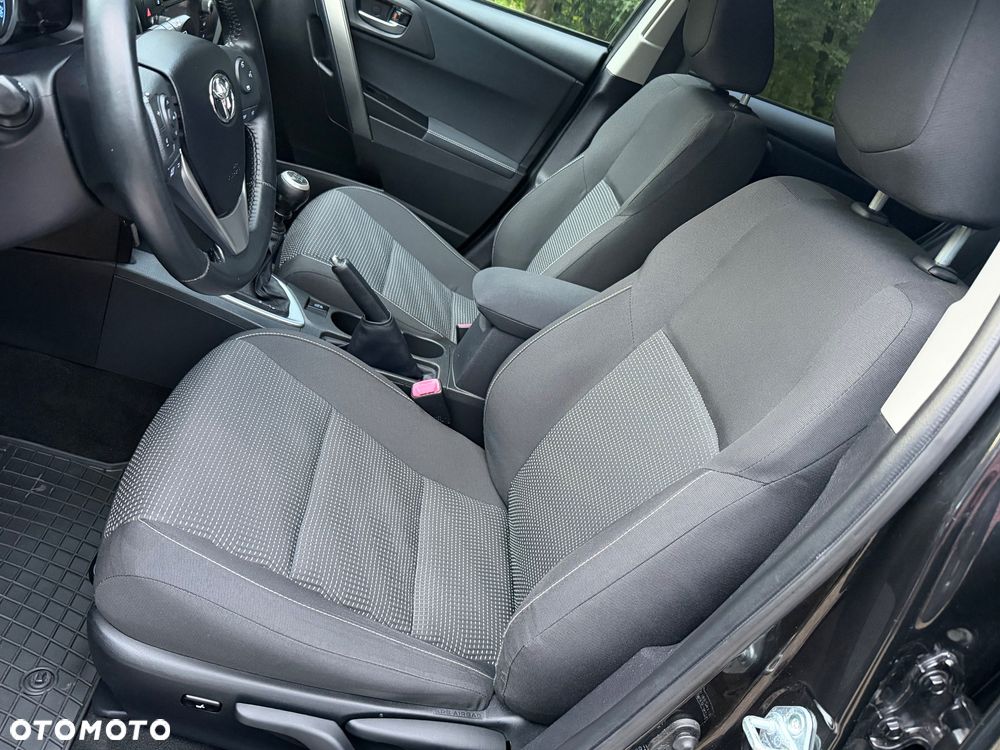 Toyota Auris 1.33 VVT-i Edition - 14