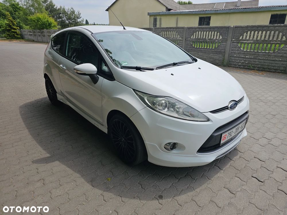 Ford Fiesta 1.6 TDCi Individual - 2