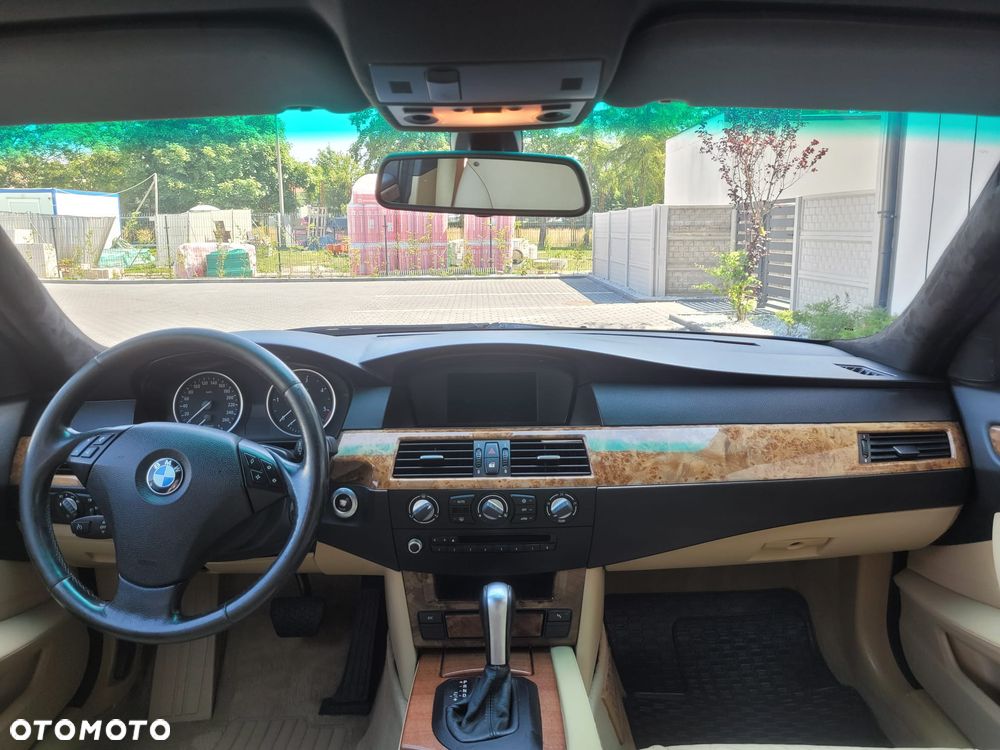 BMW Seria 5 520d - 11