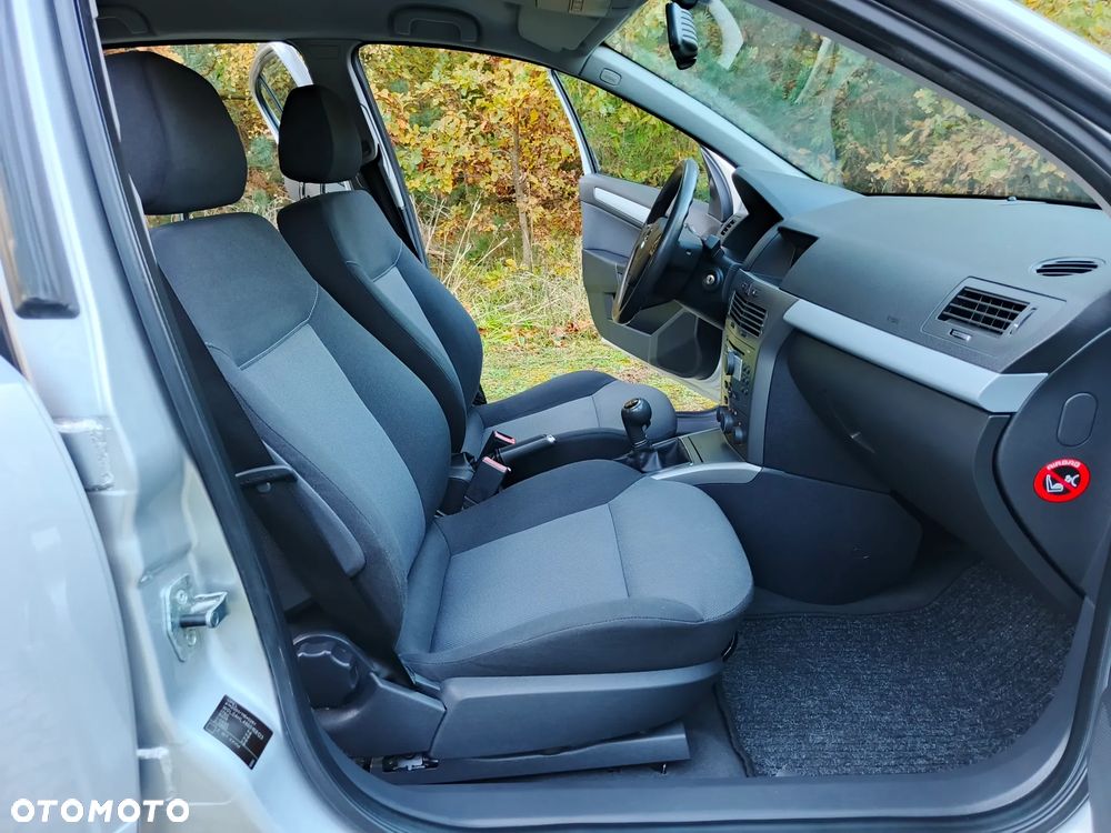 Opel Astra - 19