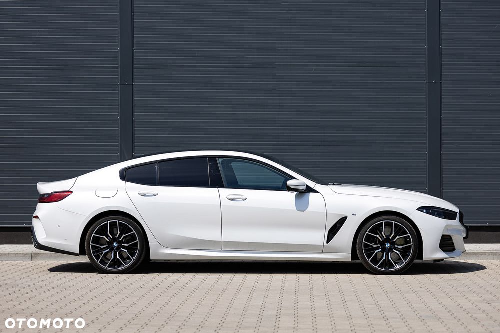 BMW Seria 8 840d xDrive mHEV - 5