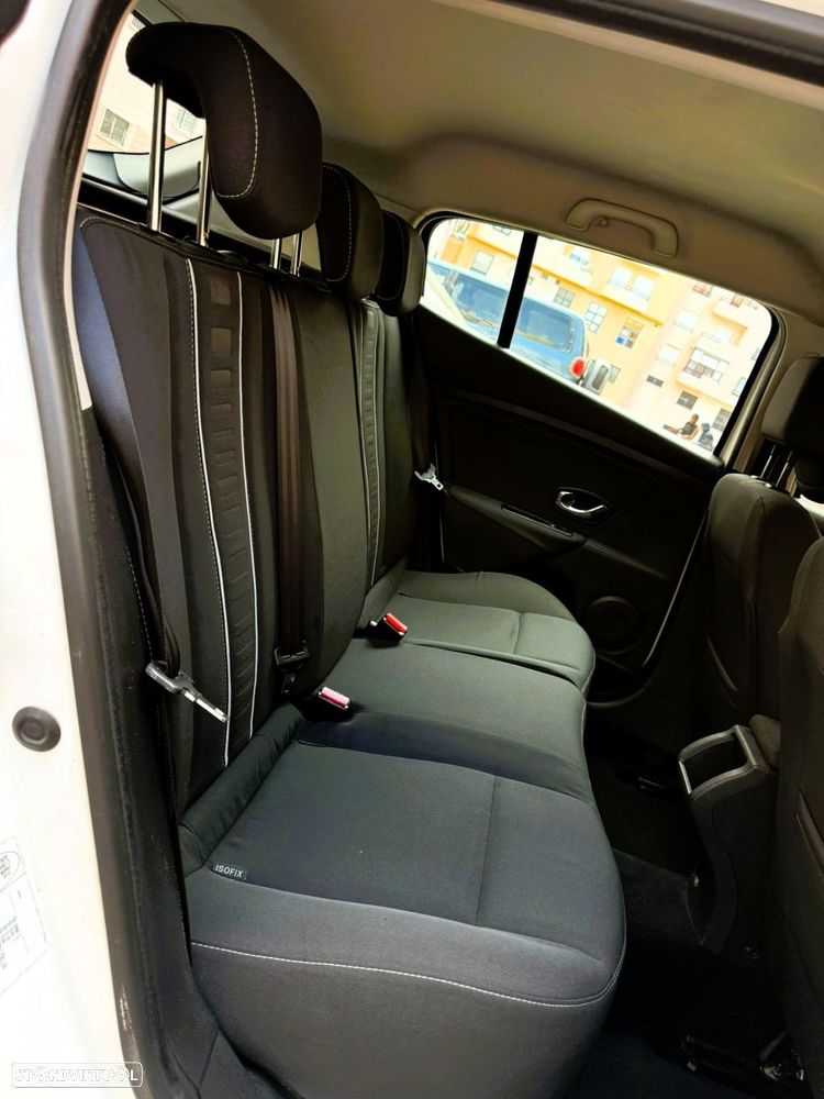 Renault Mégane 1.5 dCi Dynamique - 19