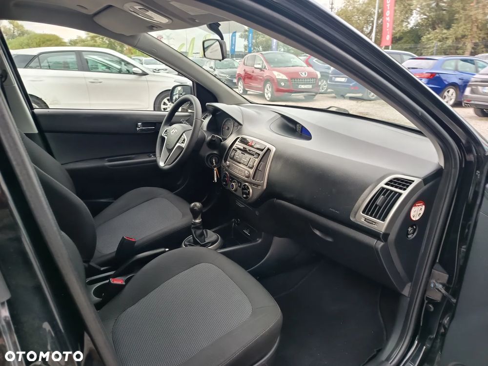 Hyundai i20 1.25 Comfort - 27