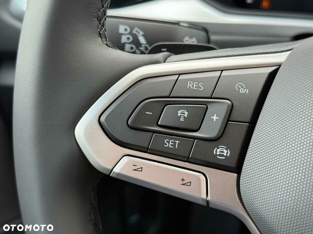 Volkswagen T-Roc 1.5 TSI Life DSG - 29