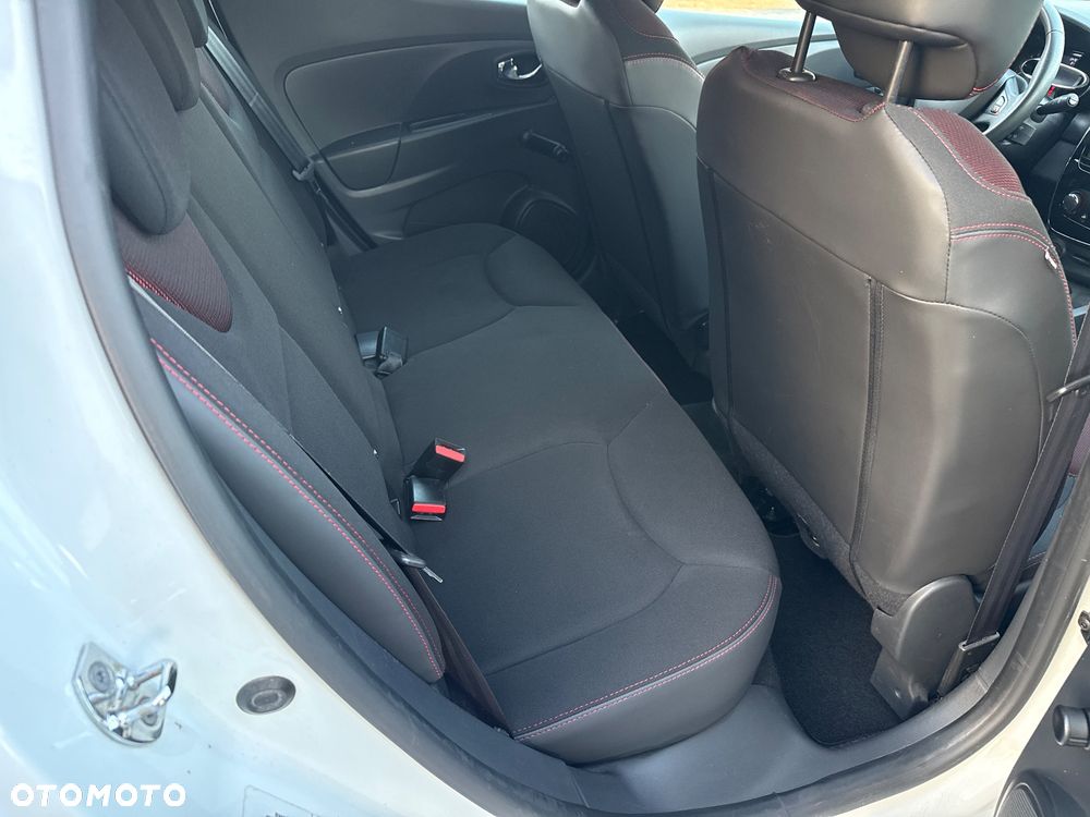 Renault Clio 1.2 16V 75 Dynamique - 21